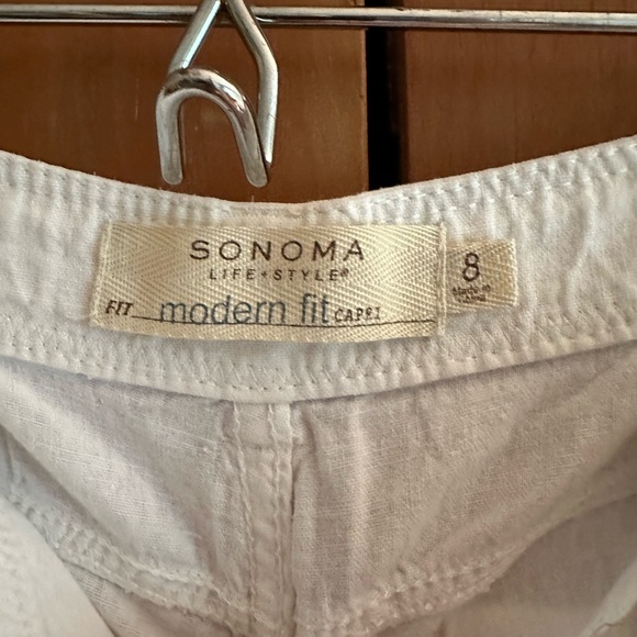 Sonoma Modern Fit White Capri Pants - Picture 2 of 5